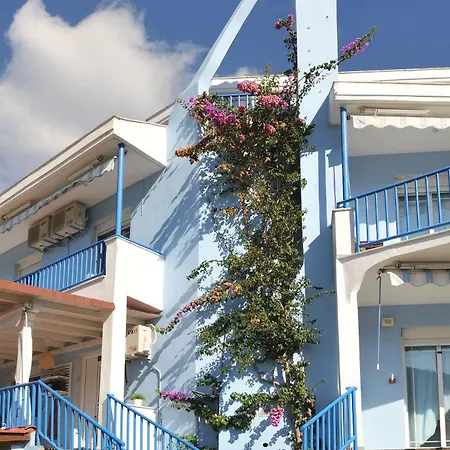 Apartament Aiolis *