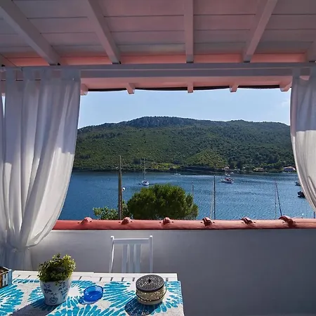 Aiolis Studios Apartment