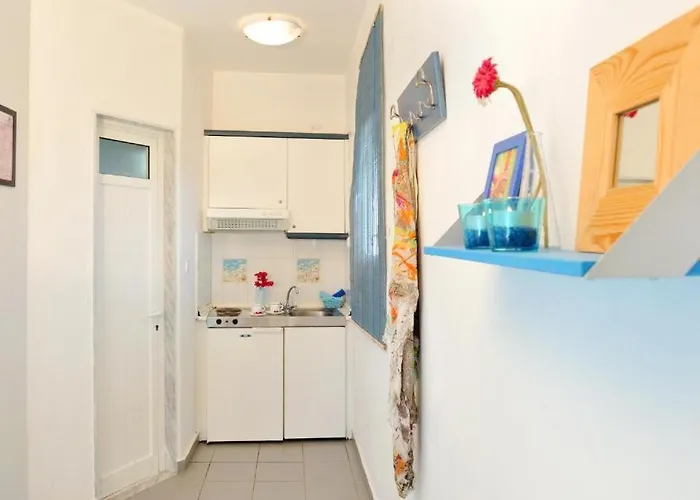 Aiolis Apartman